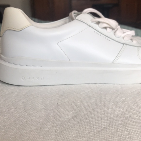 Cole Hana Grand White 8.5B (wide) Women Sneakers Like New - Picture 6 of 8